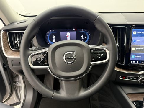 Certified 2023 Volvo XC60 B5 Plus w/ Protection Package Premier image 15