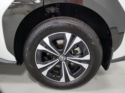 Certified 2023 Toyota bZ4X FWD image 8