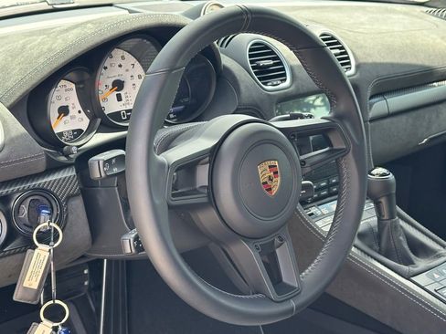 Certified 2025 Porsche 718 Boxster Spyder RS RWD image 9