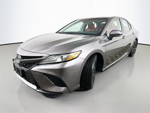 Used 2018 Toyota Camry XSE w/ Audio Package FWD image 3