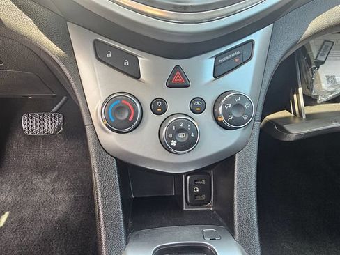 Used 2020 Chevrolet Sonic LT FWD image 20