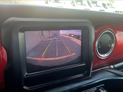 Used 2018 Jeep Wrangler Unlimited Rubicon image 20