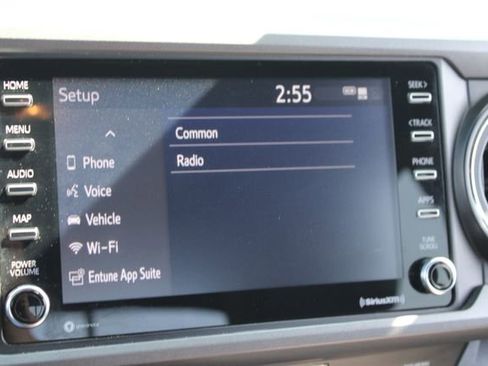 Used 2021 Toyota Tacoma TRD Off-Road w/ Technology Package image 32