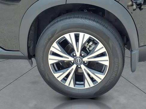 Certified 2023 Nissan Rogue SV AWD/4WD image 5