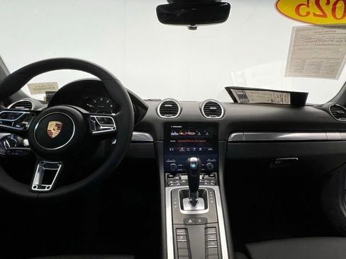 Certified 2025 Porsche 718 Cayman image 6