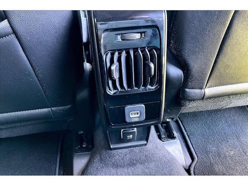 Certified 2024 Jeep Compass Limited AWD/4WD image 33