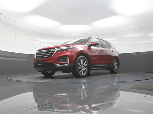 Used 2024 Chevrolet Equinox Premier AWD/4WD image 11