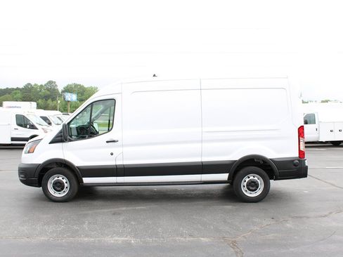 Used 2024 Ford Transit 250 148 Medium Roof RWD image 10