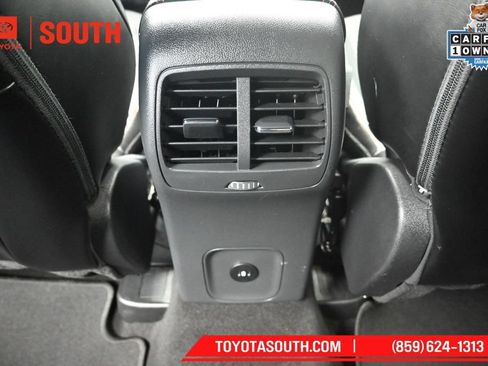Used 2025 Ford Escape ST-Line AWD/4WD image 24
