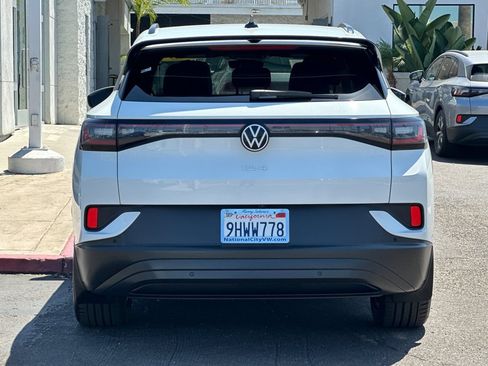 Used 2023 Volkswagen ID.4 Pro RWD image 5