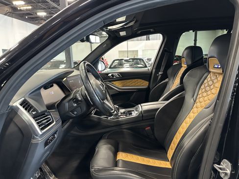 Used 2022 BMW X5 M w/ Competition Package 2 AWD/4WD image 7