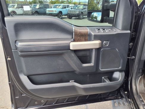 Used 2020 Ford F250 Lariat image 15