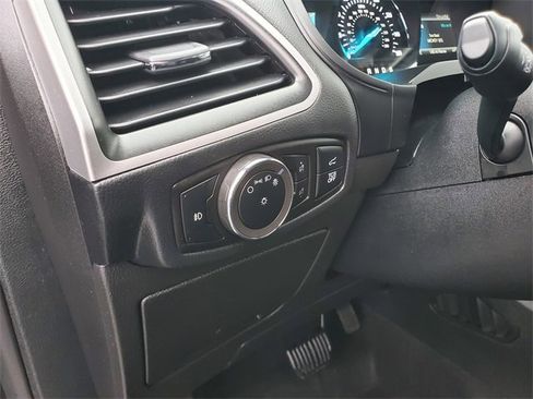 Certified 2024 Ford Edge SEL w/ Convenience Package image 12