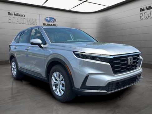 Used 2023 Honda CR-V LX image 2