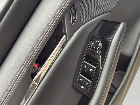 Used 2025 MAZDA MAZDA3 s image 21