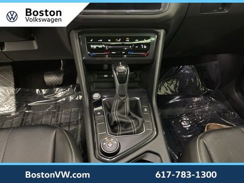 Certified 2022 Volkswagen Tiguan SE image 25