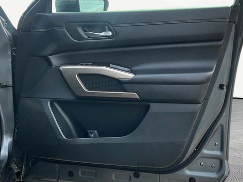 Used 2024 Nissan Pathfinder Platinum w/ Cargo Package image 24