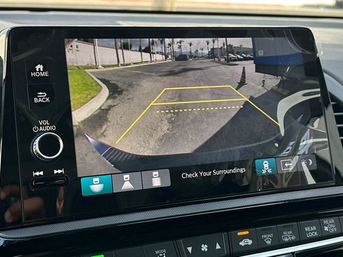 New 2026 Honda Odyssey Touring image 23