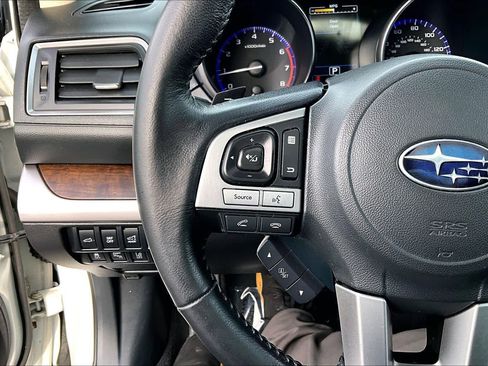 Used 2016 Subaru Outback 2.5i Limited image 23