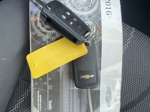 Used 2016 Chevrolet Sonic LT image 21