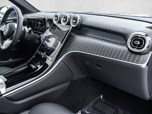 New 2026 Mercedes-Benz GLC 300 4MATIC image 25