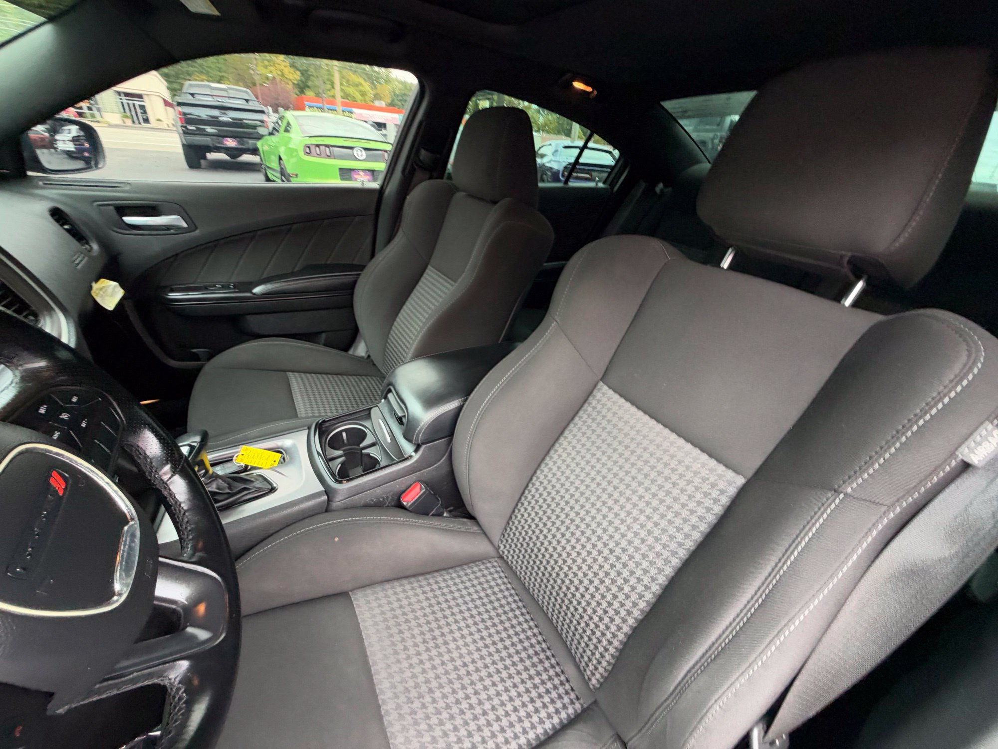 Used 2021 Dodge Charger R/T w/ Harman/Kardon Audio Group RWD image 17