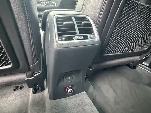 Used 2018 Audi Q3 2.0T Premium Plus w/ Premium Plus Package FWD image 14