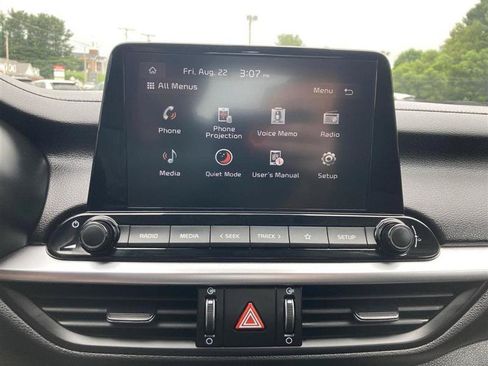 Used 2022 Kia Forte LXS w/ LXS Technology Package FWD image 18