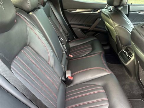 Used 2023 Maserati Ghibli Modena image 21