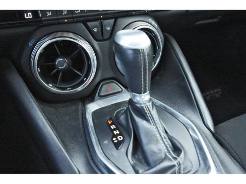 Used 2017 Chevrolet Camaro LT RWD image 28