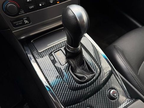 Used 2012 INFINITI G37 Journey w/ Premium Pkg image 19