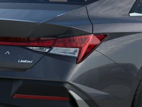 New 2026 Hyundai Elantra Limited image 10
