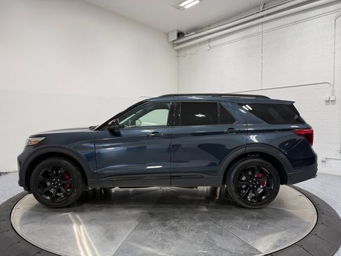 Used 2023 Ford Explorer ST w/ Equipment Group 401A image 4