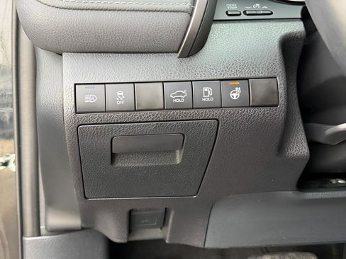 Used 2021 Toyota Camry XSE image 41