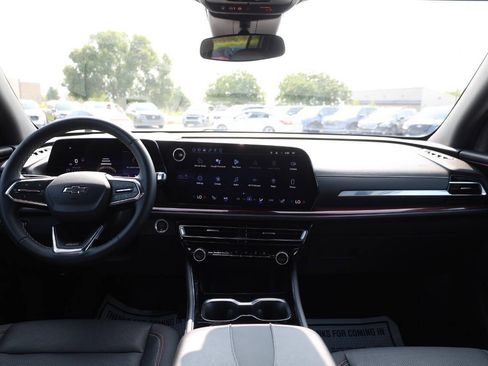 Used 2024 Chevrolet Traverse Z71 w/ LPO, Floor Liner Package AWD/4WD image 14