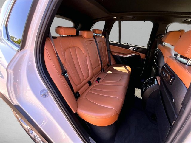 Used 2022 BMW X5 sDrive40i w/ Executive Package RWD image 26