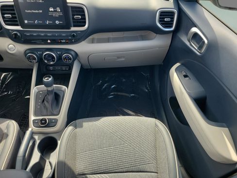 New 2026 Hyundai Venue SEL image 14