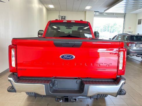 New 2026 Ford F250 XLT w/ FX4 Off-Road Package AWD/4WD image 6