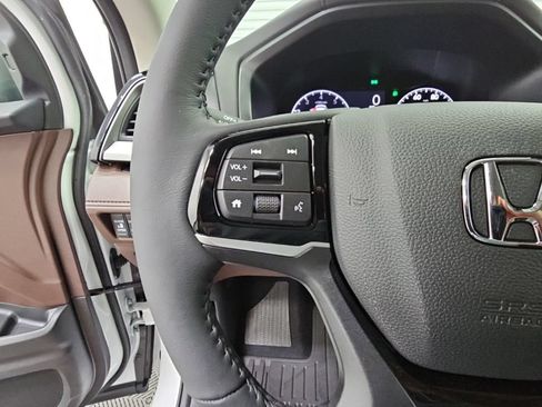 New 2026 Honda Odyssey Touring image 26