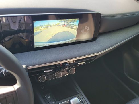 Certified 2025 Nissan Kicks SV FWD image 25