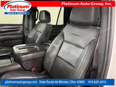 Used 2021 GMC Yukon Denali w/ Denali Premium Package AWD/4WD image 11
