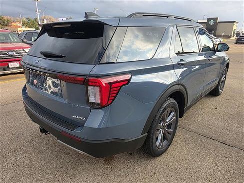 New 2026 Ford Explorer Active image 4