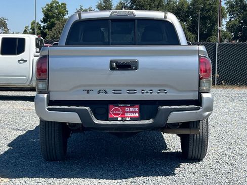 Used 2020 Toyota Tacoma SR w/ SR Convenience Package RWD image 8