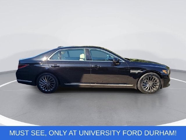 Used 2020 Genesis G90 3.3T Premium RWD image 2