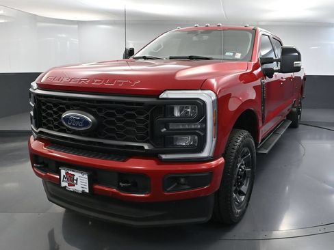 Used 2024 Ford F250 Lariat w/ Lariat Ultimate Package AWD/4WD image 9