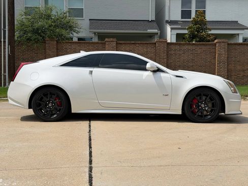 Used 2015 Cadillac CTS V RWD image 12