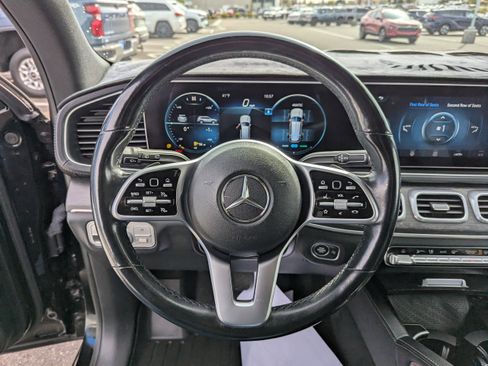 Used 2021 Mercedes-Benz GLS 450 4MATIC image 15