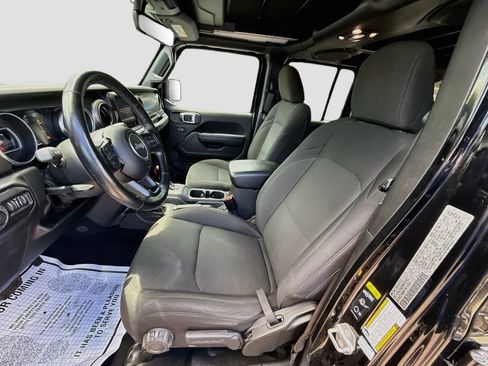Certified 2022 Jeep Wrangler Unlimited Sport w/ Sun And Sound Package AWD/4WD image 21