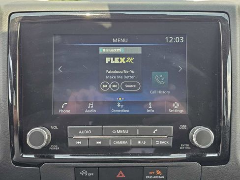 Used 2024 Nissan Frontier SV image 29