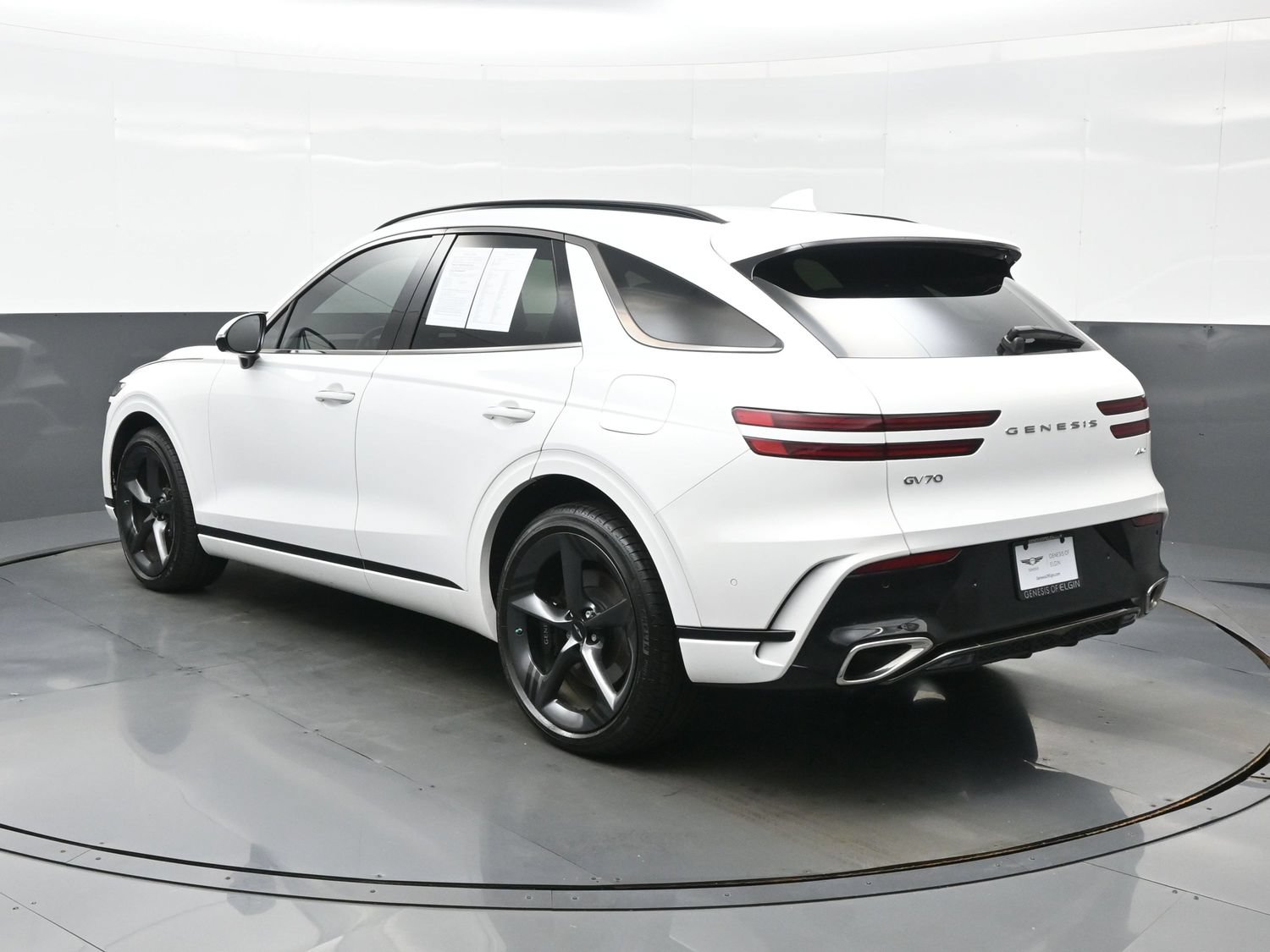 Used 2026 Genesis GV70 2.5T Sport Prestige AWD/4WD image 4